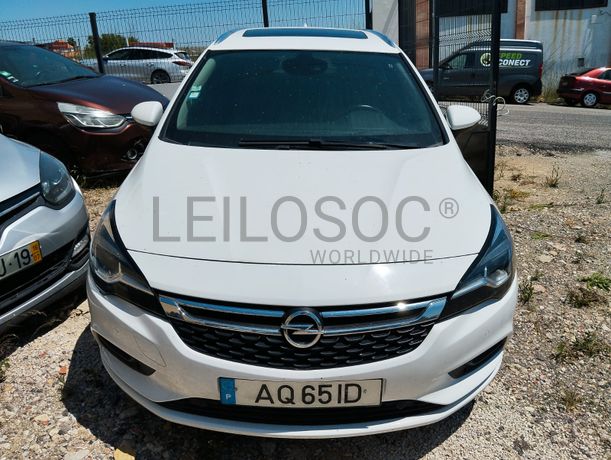Opel Astra K Sports Tourer · Ano 2017
