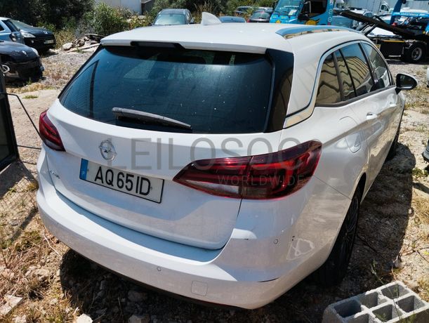Opel Astra K Sports Tourer · Ano 2017