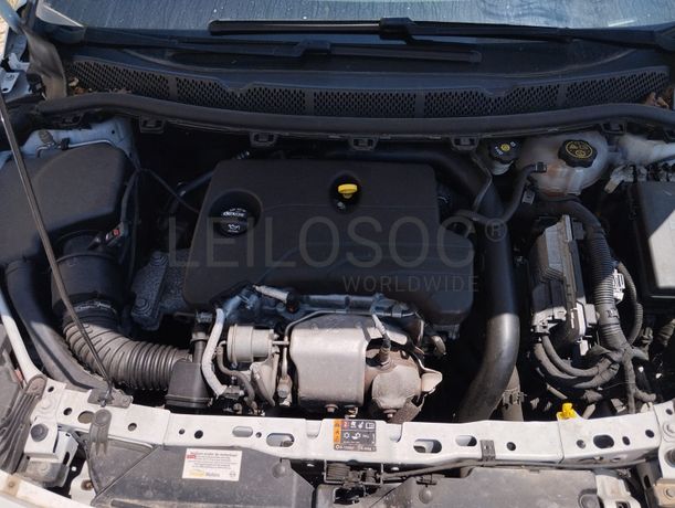 Opel Astra K Sports Tourer · Ano 2017