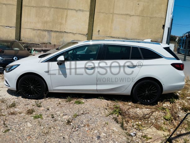 Opel Astra K Sports Tourer · Ano 2017