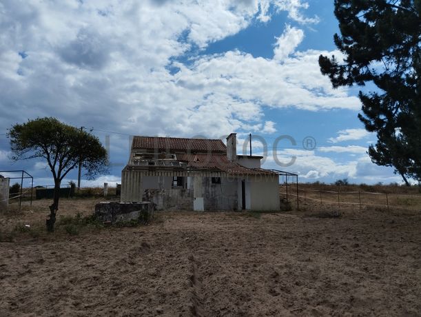 Moradia V2 · Coruche