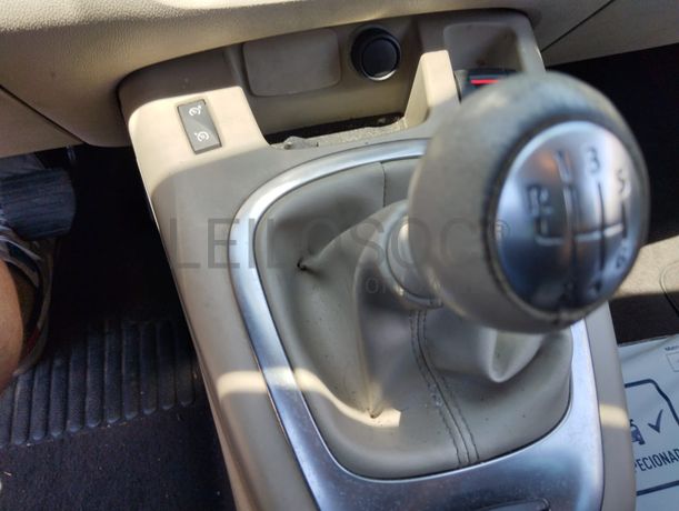 Renault Grand Scénic 1.5 DCI · Ano 2012