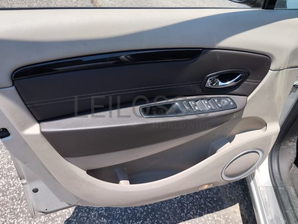 Renault Grand Scénic 1.5 DCI · Ano 2012