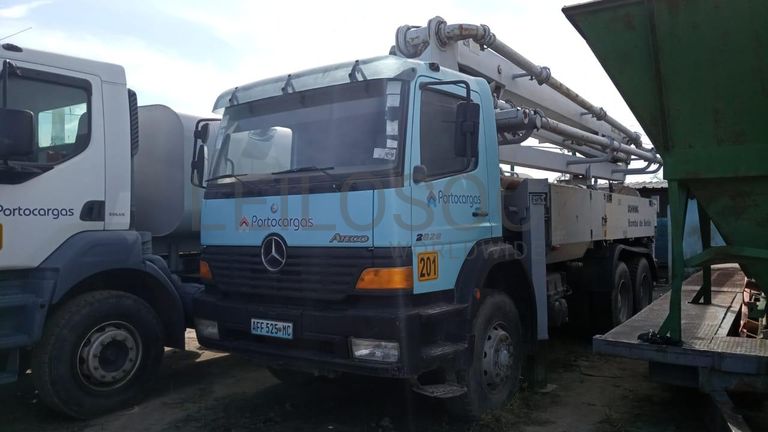 Mercedes Benz ATEGO 2628 Schwing