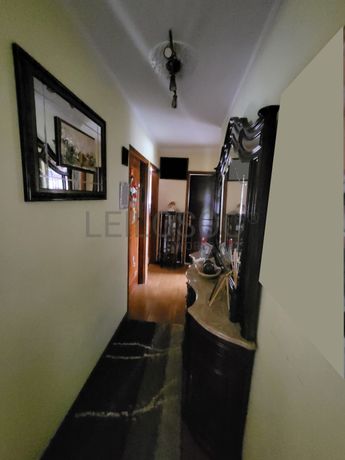 Moradia c/ Terreno · Gove, Baião