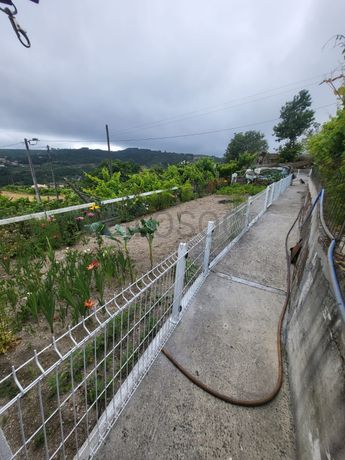 Moradia c/ Terreno · Gove, Baião