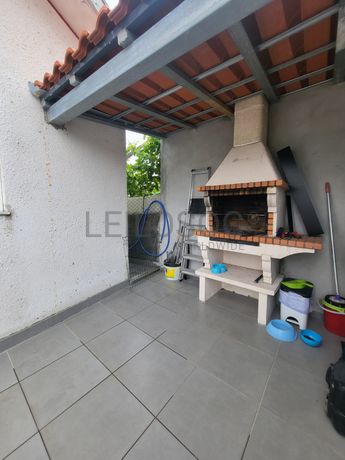 Moradia c/ Terreno · Gove, Baião