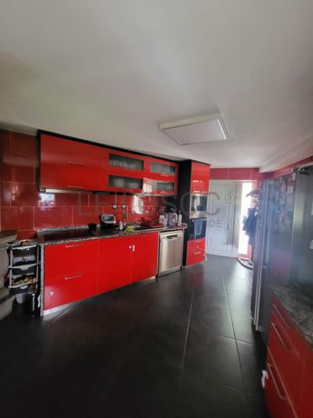 Moradia c/ Terreno · Gove, Baião