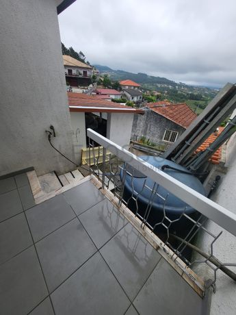 Moradia c/ Terreno · Gove, Baião