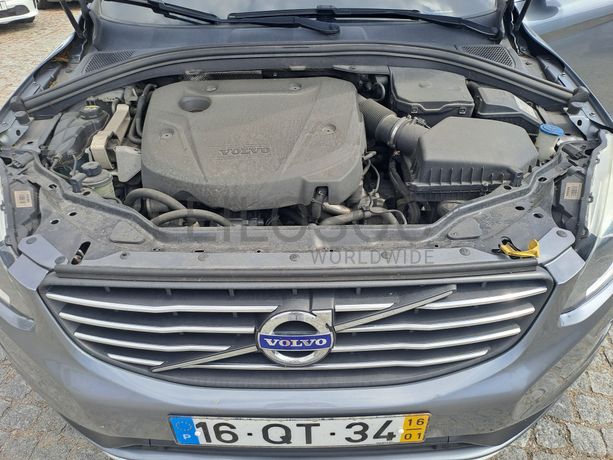 Volvo XC60 D4 · Ano 2016