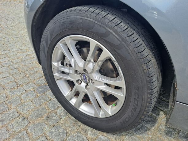Volvo XC60 D4 · Ano 2016