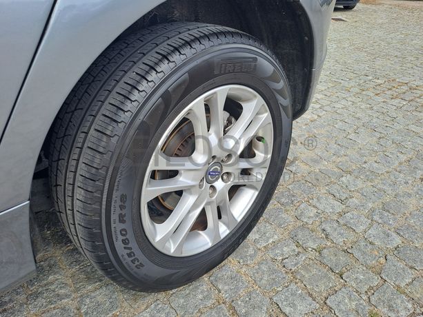 Volvo XC60 D4 · Ano 2016