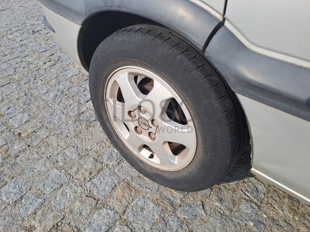 Opel Zafira 1.6 · 7 Lugares · Ano 2001