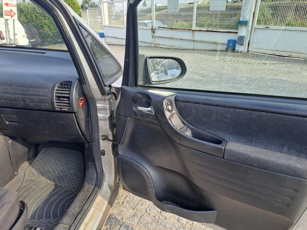 Opel Zafira 1.6 · 7 Lugares · Ano 2001
