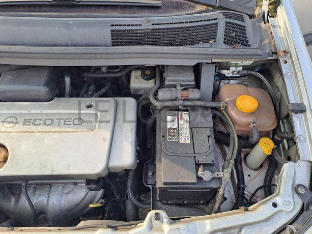 Opel Zafira 1.6 · 7 Lugares · Ano 2001