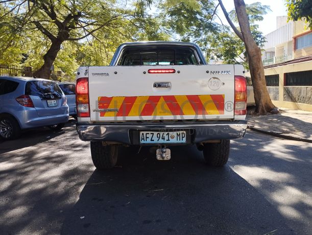 Toyota Hilux VVTI 2.7 · Ano 2004