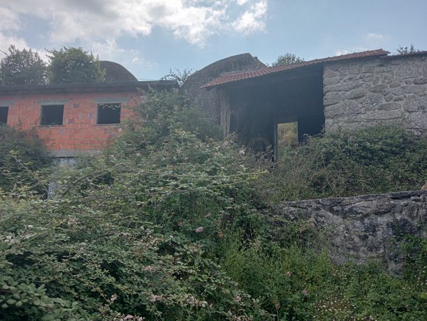 Moradia + Terreno · Arcos de Valdevez