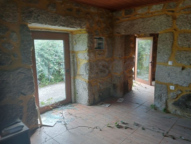 Moradia + Terreno · Arcos de Valdevez