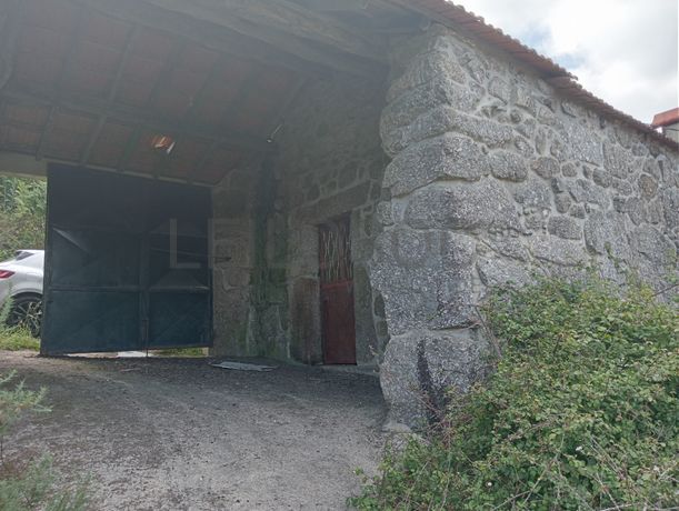 Moradia + Terreno · Arcos de Valdevez