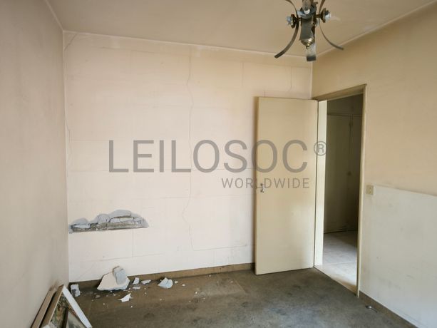 Proporção de 1/2 + Quinhão Hereditário · Apartamento T2 · Sintra