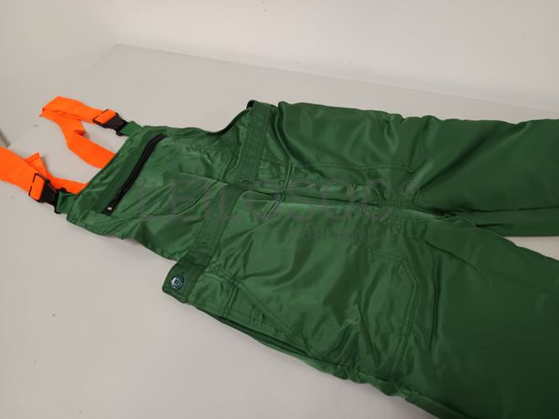 CALÇAS COM PEITO ANTICORTE