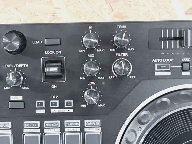 Controlador DJ de 2 canais