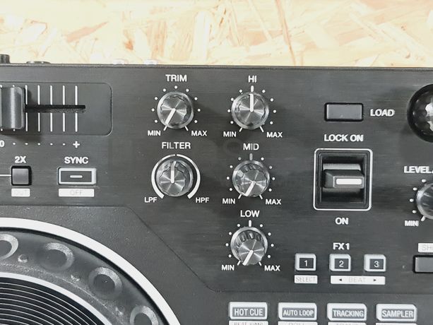 Controlador DJ de 2 canais