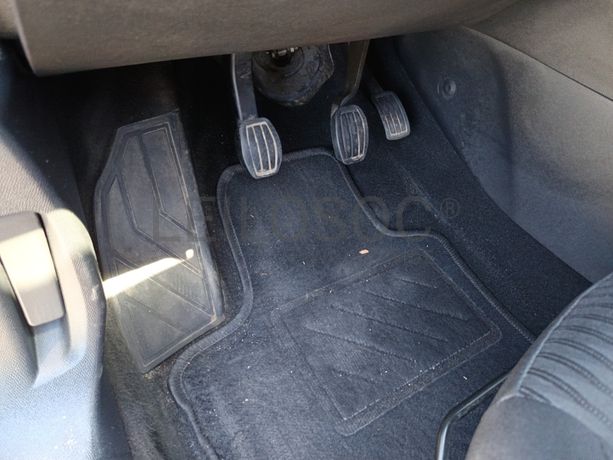 Peugeot 308 · Ano 2014