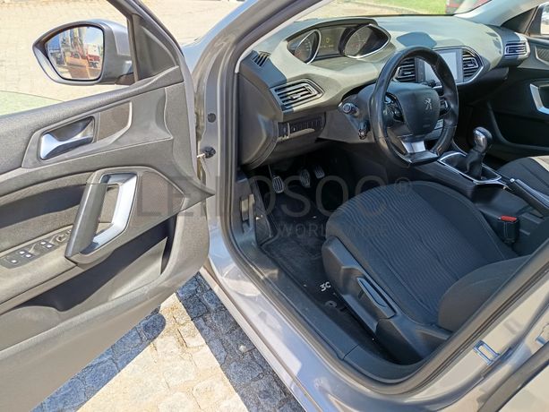 Peugeot 308 · Ano 2014