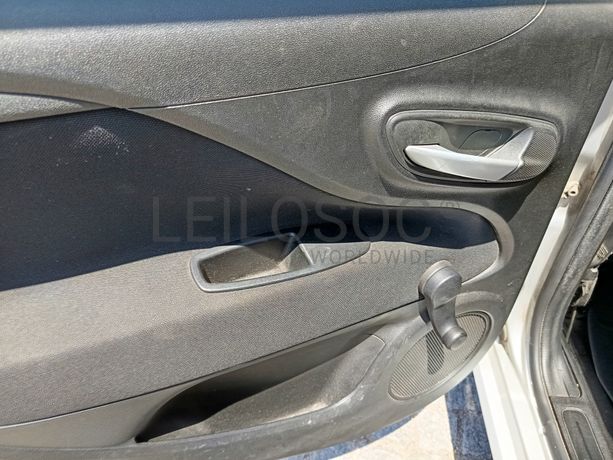 Fiat Punto · Ano 2013