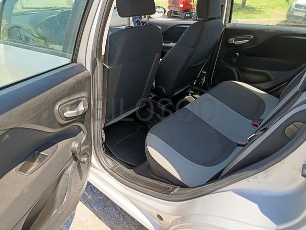 Fiat Punto · Ano 2013