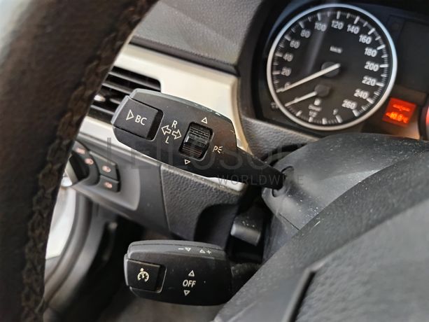 BMW 320D · Ano 2010