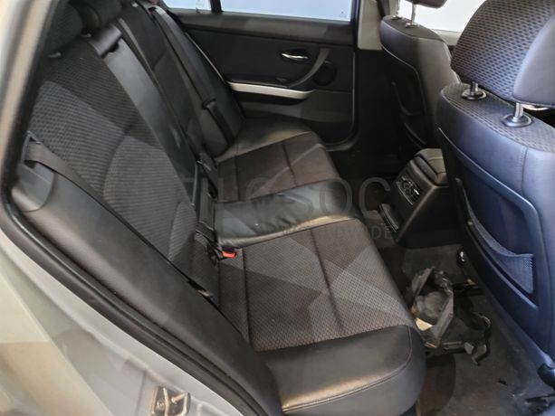 BMW 320D · Ano 2010