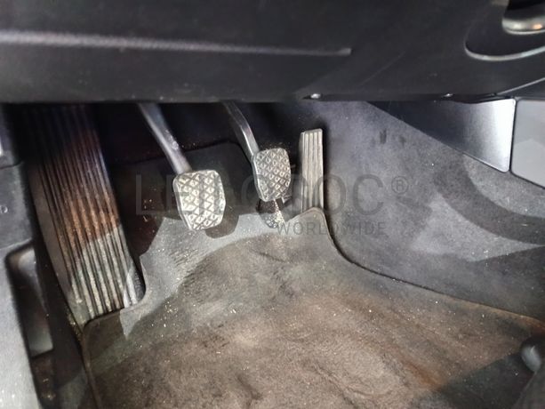 BMW 320D · Ano 2010