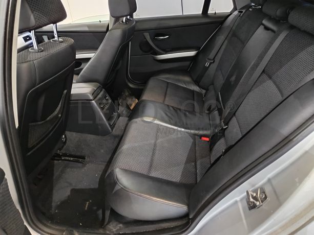 BMW 320D · Ano 2010