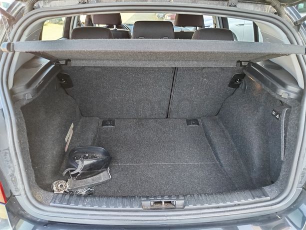 BMW 118D · Ano 2011