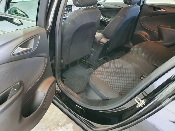 Opel Astra · Ano 2018