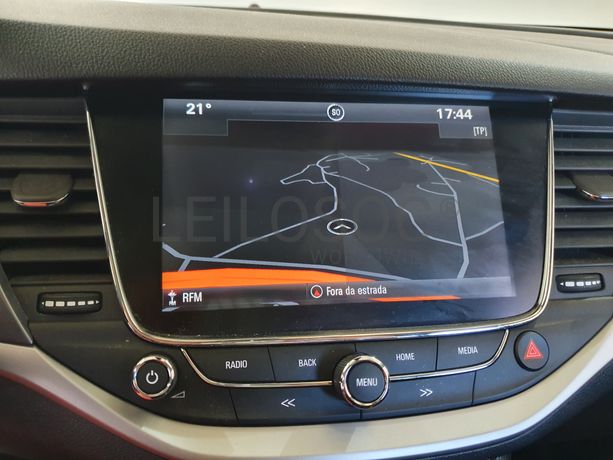 Opel Astra · Ano 2018