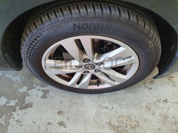 Opel Astra · Ano 2018