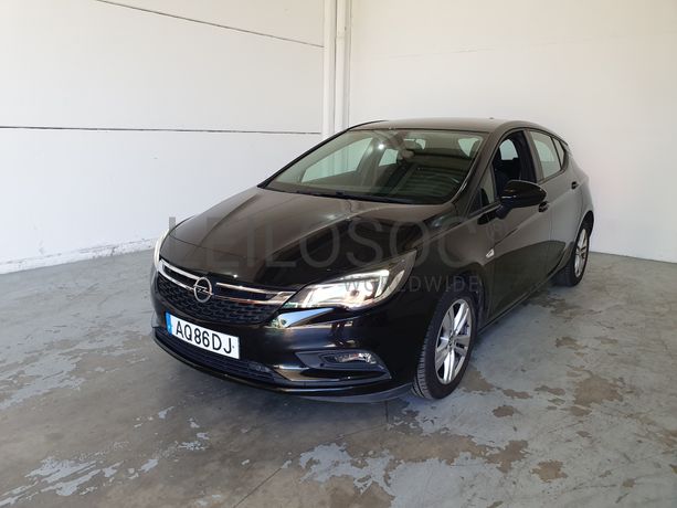 Opel Astra · Ano 2018