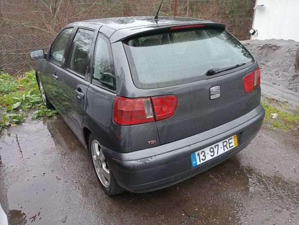 Seat Ibiza TDI · Ano 2001