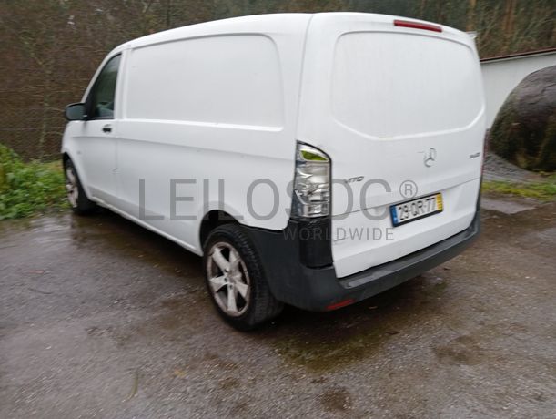 Mercedes-Benz Vito 114 CDI · Ano 2015