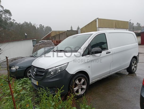 Mercedes-Benz Vito 114 CDI · Ano 2015
