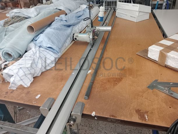 Carro de Estender Malha · Tesoura e Régua de corte · Serra de fita