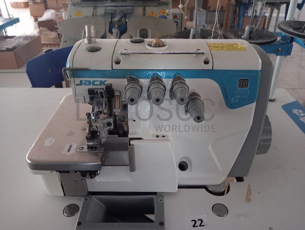 Máquinas de Ponto Corrido · Máquina de Mosquear · Máquina de Corte e Cose · Máquina de Virar Punhos e Colarinhos