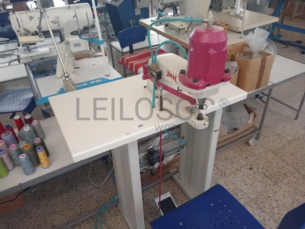 Máquinas de Ponto Corrido · Máquina de 2 agulhas · Máquina de corte e cose · Máquina de pregar molas · Diversos