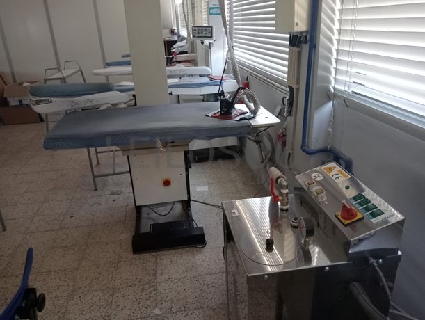 Máquinas de Ponto Corrido · Máquina de 2 agulhas · Máquina de corte e cose · Máquina de pregar molas · Diversos