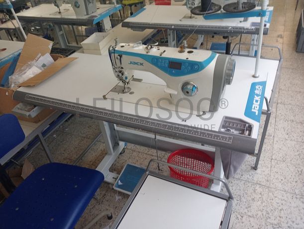 Máquinas de Ponto Corrido · Máquina de 2 agulhas · Máquina de corte e cose · Máquina de pregar molas · Diversos