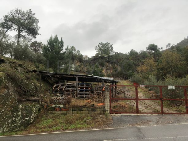 Terreno · Resende, Viseu