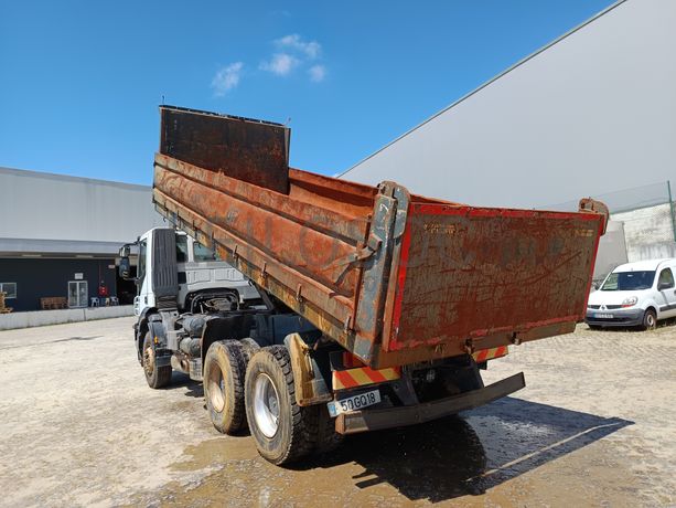Iveco AD 260T41 · Ano 2008
